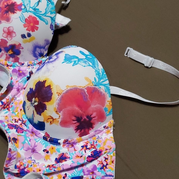 Colored Push-up bras - Picture 6 of 6